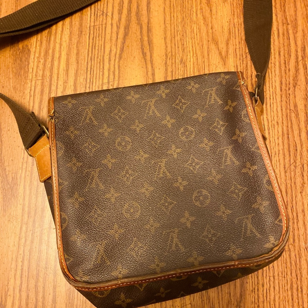 SOLD🔅Louis Vuitton Bosphore Crossbody Bag - Picture 10 of 15